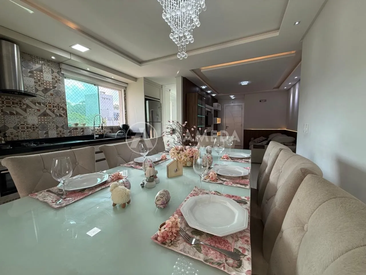 Apartamento de alto padrão com 102m, totalmente mobiliado - permanece tudo, inclusive eletrodomésticos. Imóvel com pintura nova, pronto para morar. — foto 5