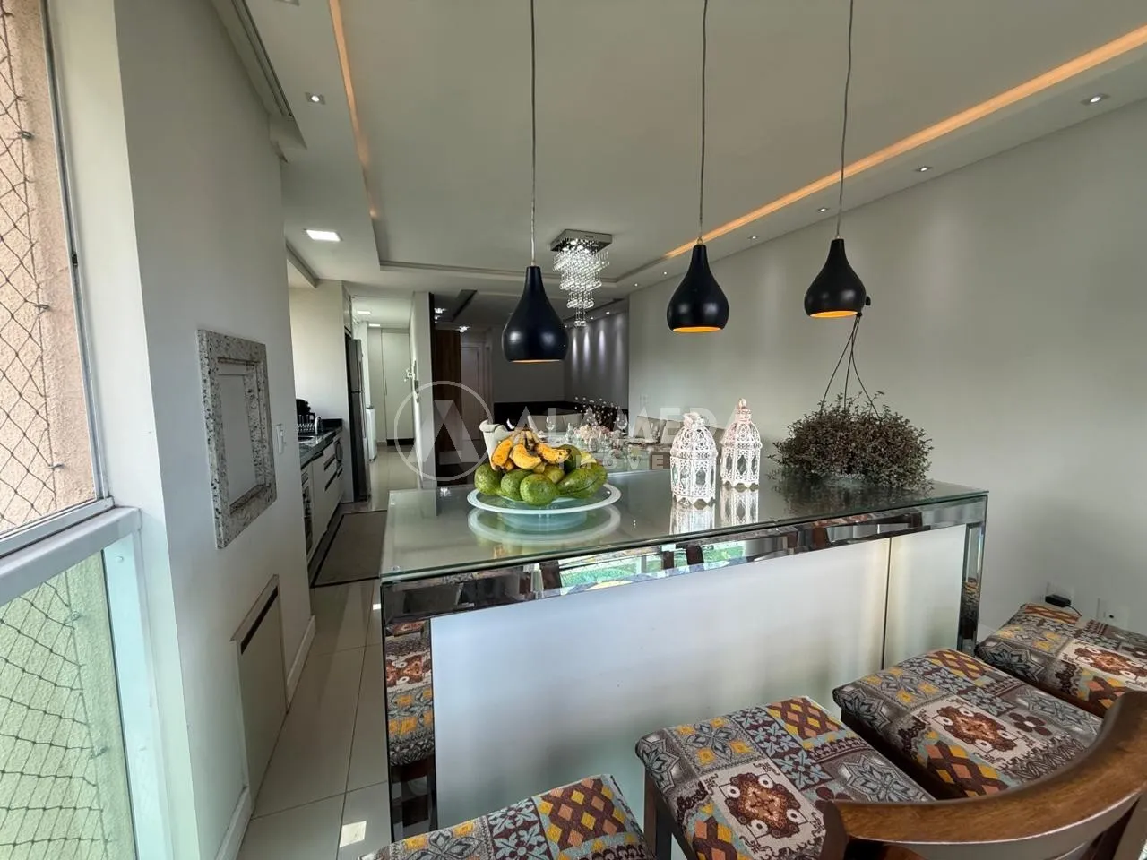 Apartamento de alto padrão com 102m, totalmente mobiliado - permanece tudo, inclusive eletrodomésticos. Imóvel com pintura nova, pronto para morar. — foto 7