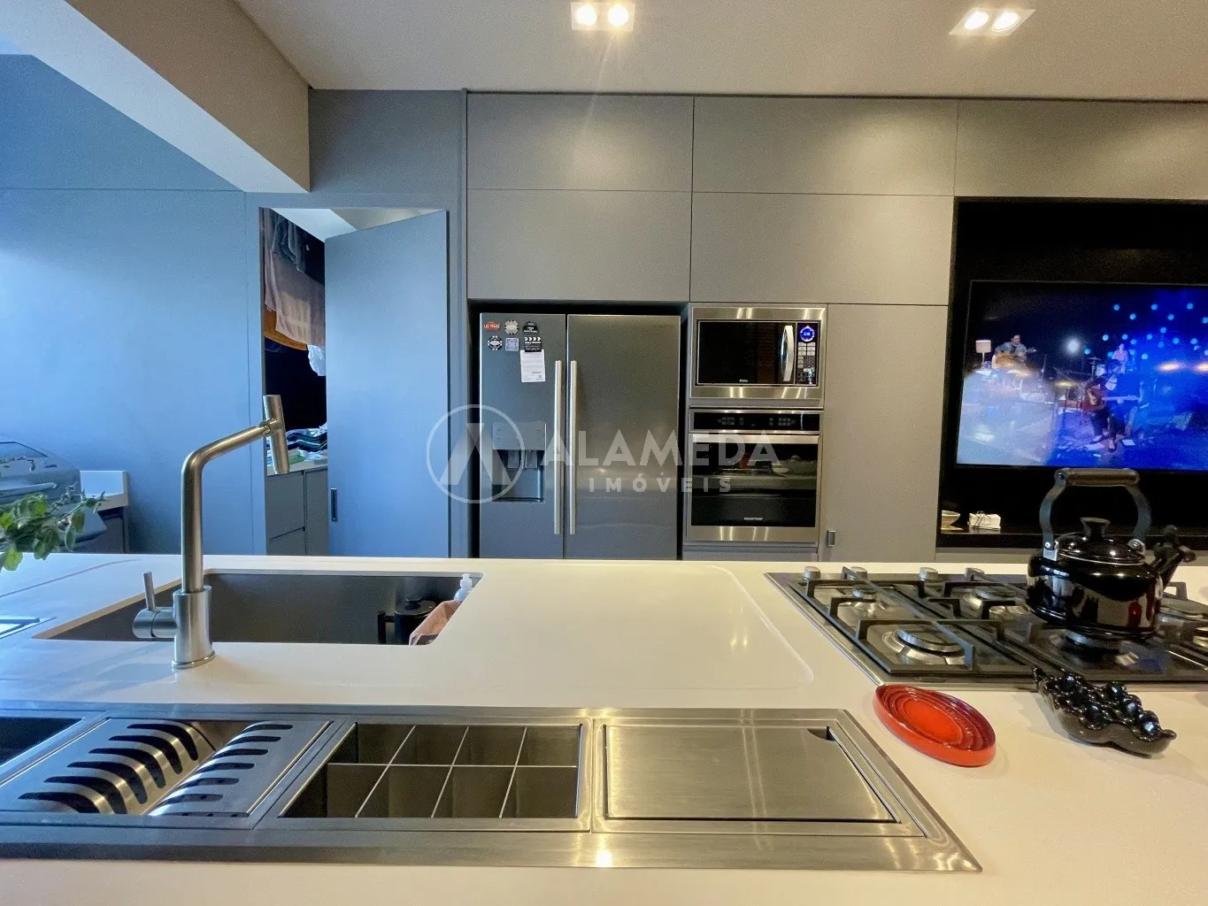 APARTAMENTO SEMIMOBILIADO À VENDA NO BAIRRO JARDIM BLUMENAU! — foto 3