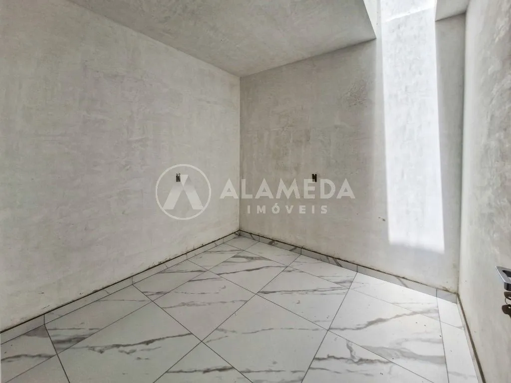 SOBRADO À VENDA NO BAIRRO VELHA CENTRAL! — foto 4