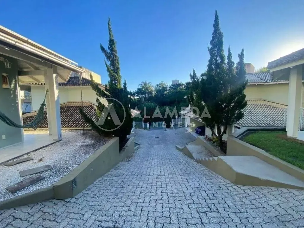 CASA GEMINADA A VENDA APENAS A 02 MINUTOS DA VILA GERMÂNICA! — foto 3