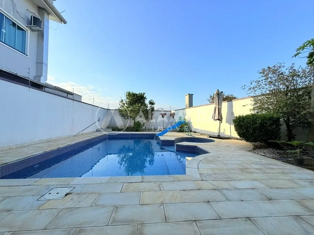CASA SEMIMOBILIADA À VENDA NO BAIRRO FORTALEZA! — foto 3