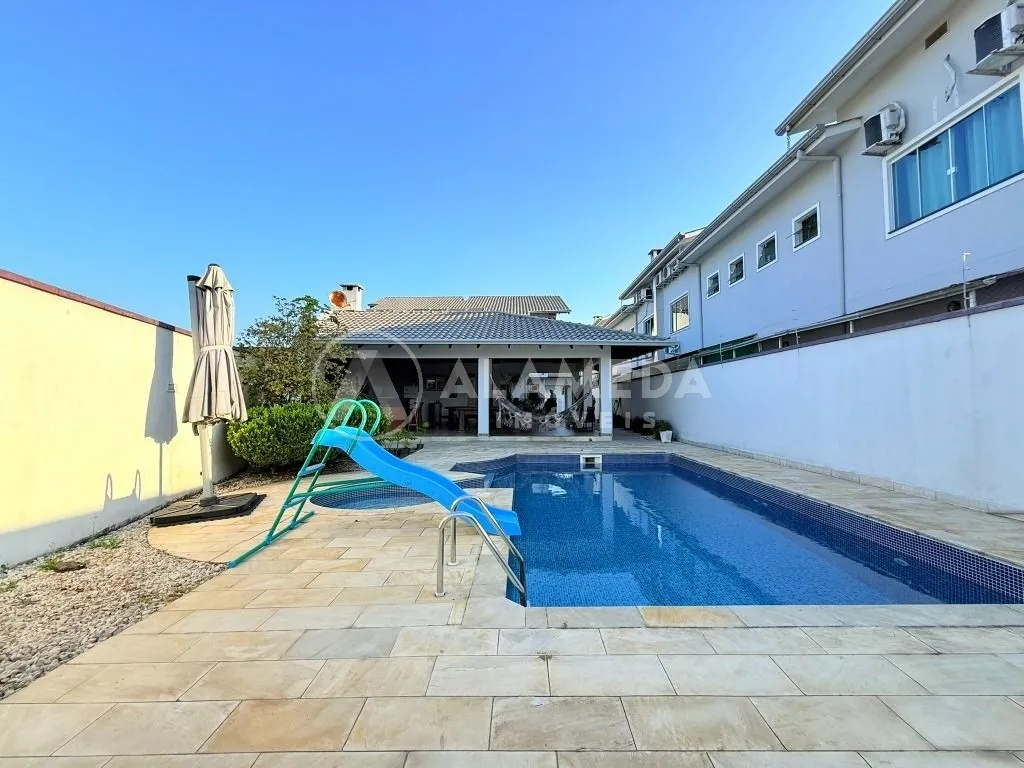 CASA SEMIMOBILIADA À VENDA NO BAIRRO FORTALEZA! — foto 5