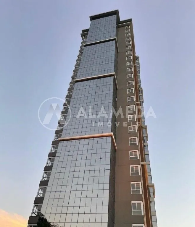 AMPLA COBERTURA À VENDA NO CENTRO DE PENHA! — foto 3