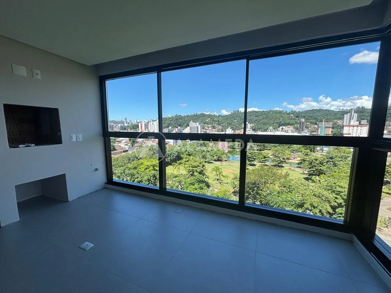 Apartamento com 2 suítes e 2 vagas de garagem no Bairro Vila Nova! — foto 2