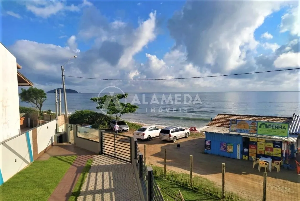 CASA FRENTE MAR À VENDA PRAIA DA ARMAÇÃO, PENHA/SC! — foto 2
