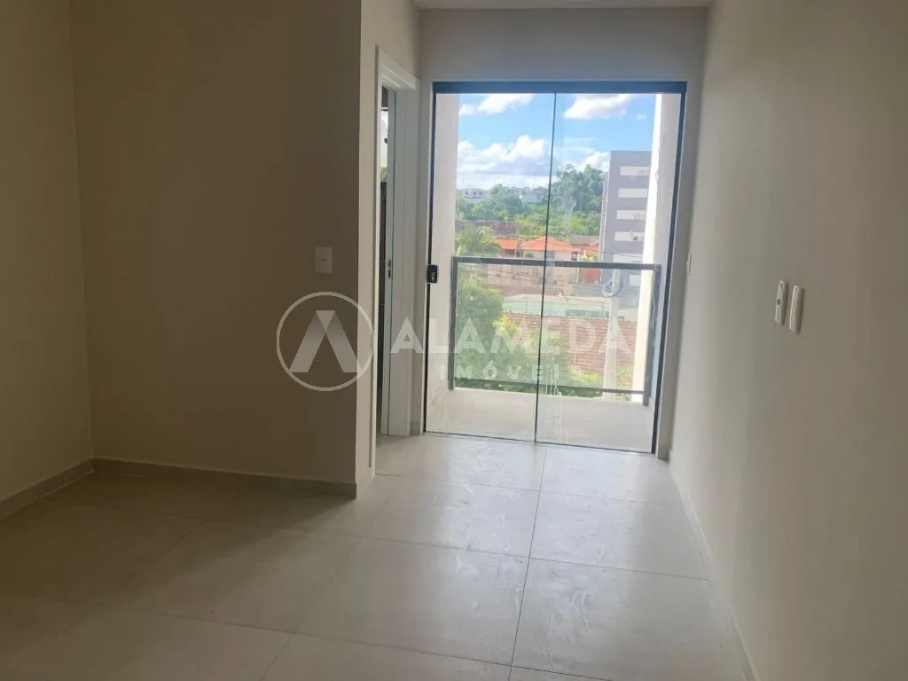 SOBRADO À VENDA NO BAIRRO ESCOLA AGRÍCOLA . — foto 7