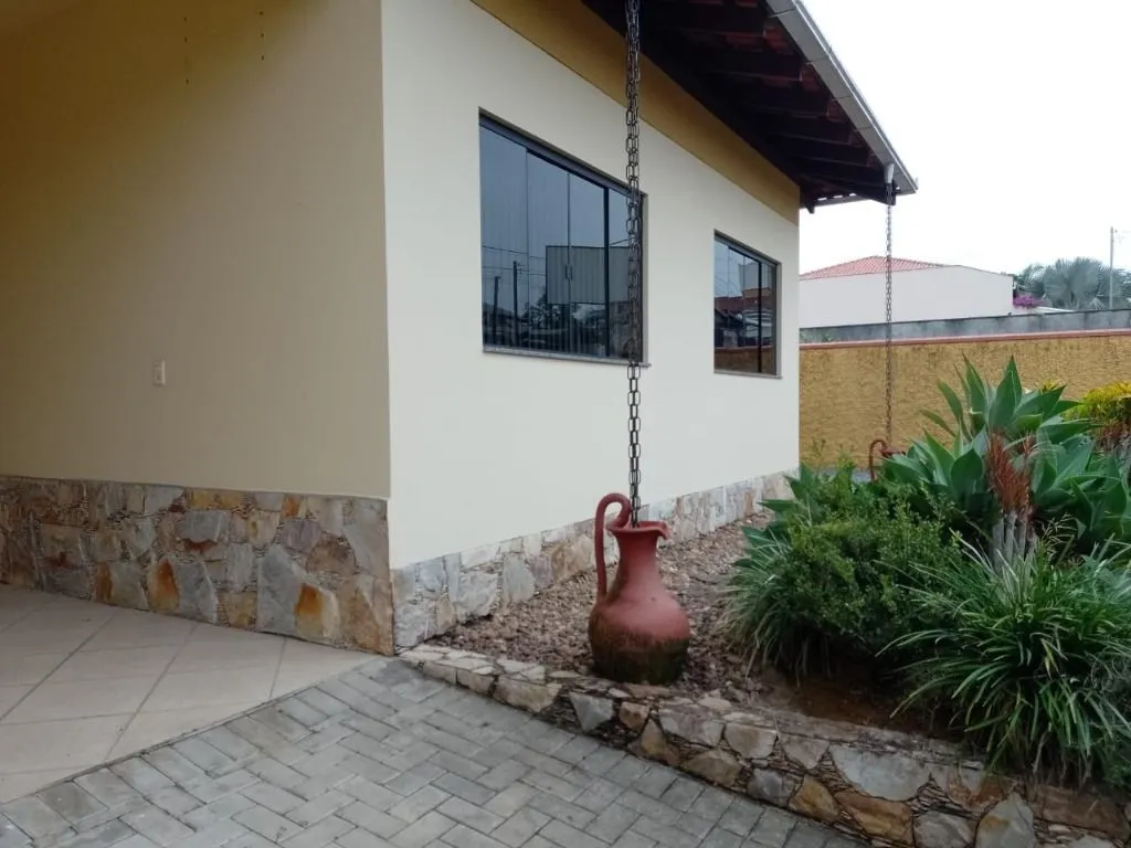 CASA À VENDA NO BAIRRO PASSO MANSO. — foto 2
