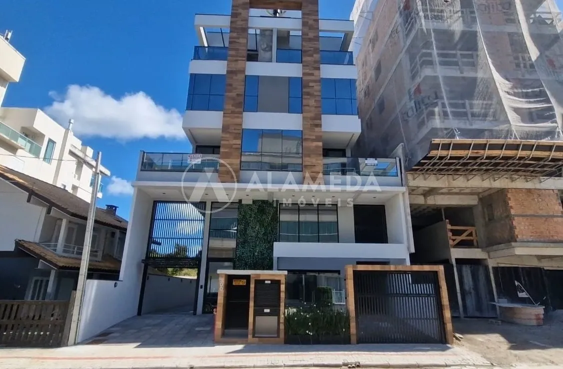 Apto com 3 suítes + lavabo e 2 vagas individuais no Del Mare Residence - Praia do Mariscal / Canto Grande Mar de Fora, em Bombinhas - foto 1