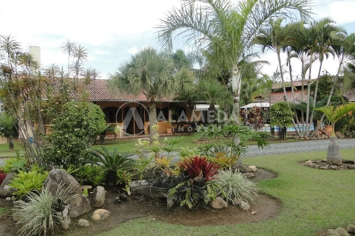 CASA À VENDA NO BAIRRO ITOUPAVA NORTE. — foto 3