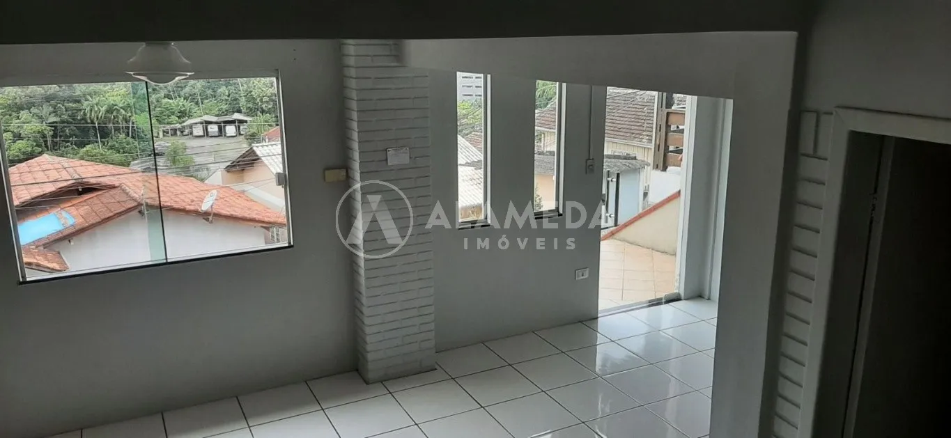 ÓTIMA CASA À VENDA NO BAIRRO ÁGUA VERDE. — foto 5