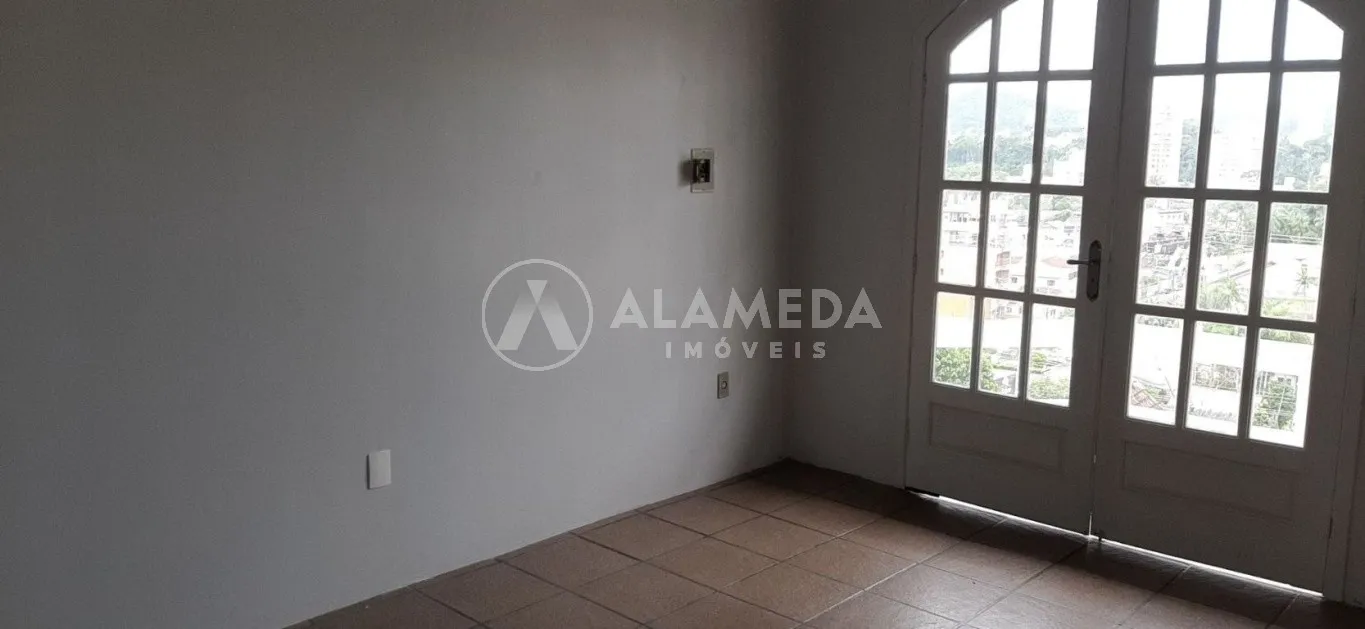ÓTIMA CASA À VENDA NO BAIRRO ÁGUA VERDE. — foto 6