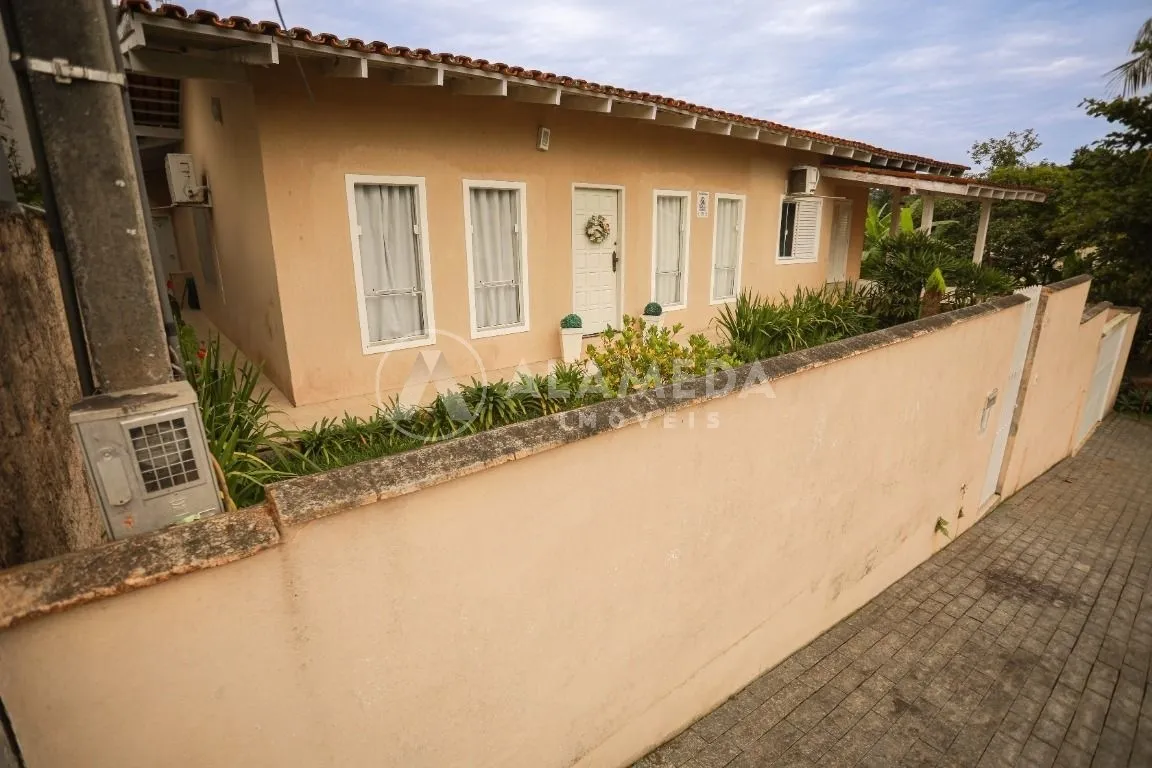 CASA À VENDA NO BAIRRO ITOUPAVA NORTE! — foto 2