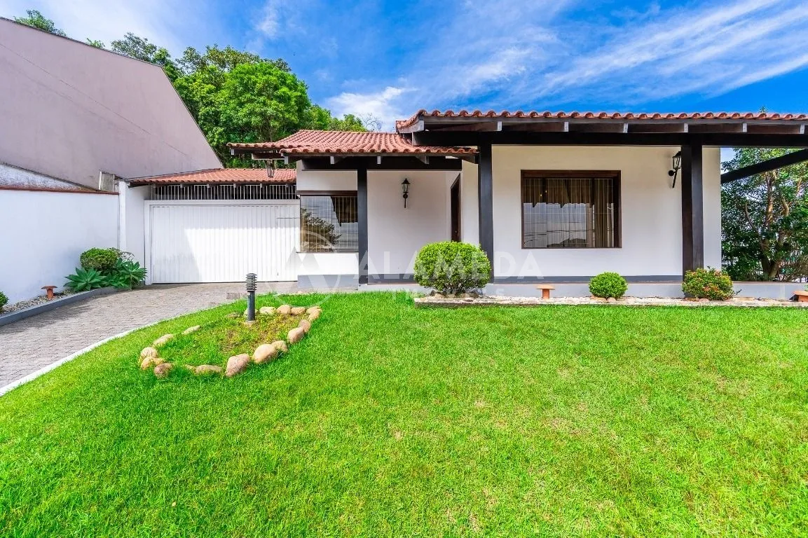 CASA À VENDA NO BAIRRO VELHA. — foto 6
