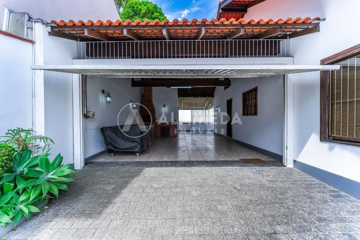CASA À VENDA NO BAIRRO VELHA. — foto 7