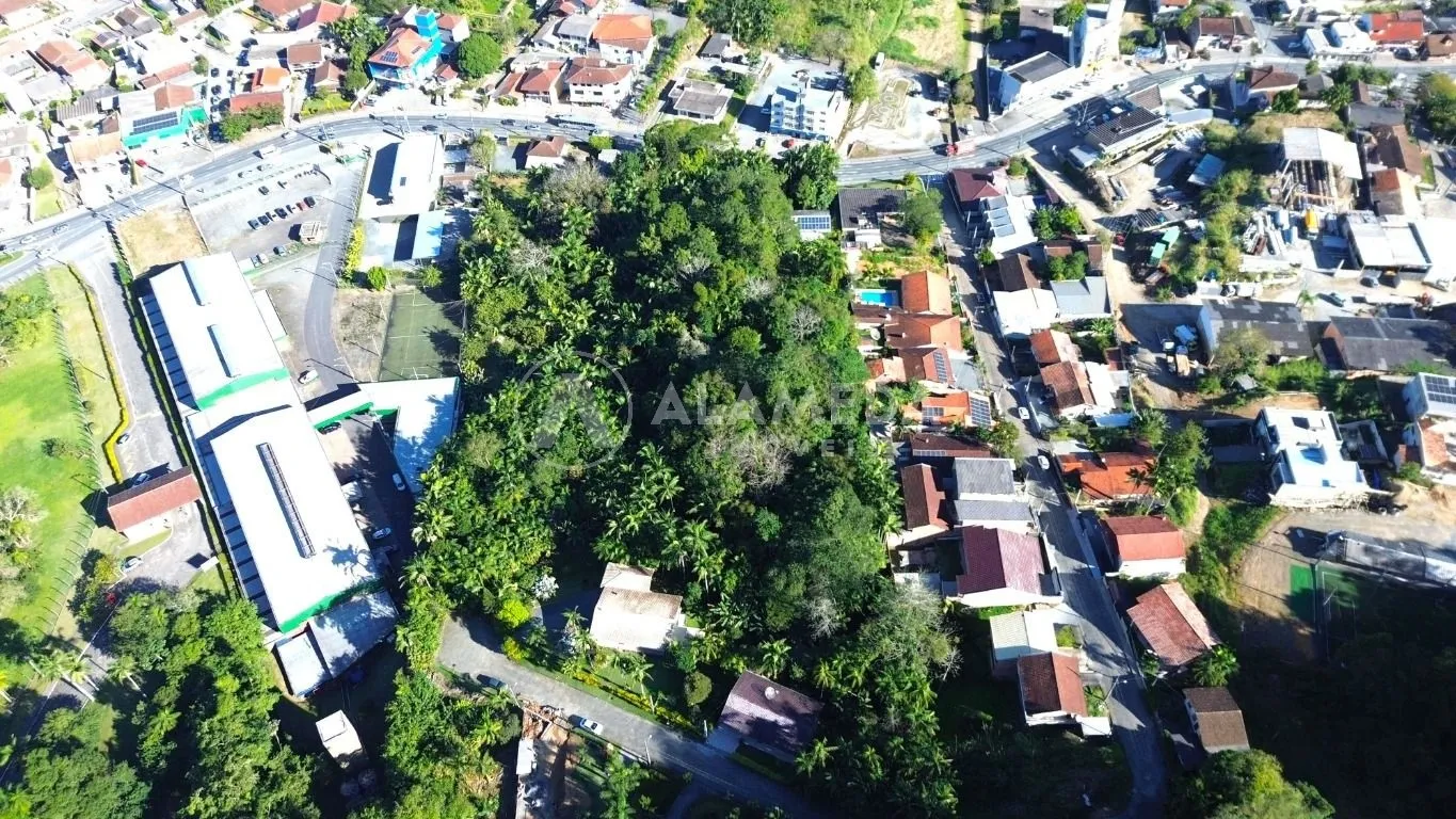 TERRENO À VENDA NO BAIRRO ÁGUA VERDE. — foto 2
