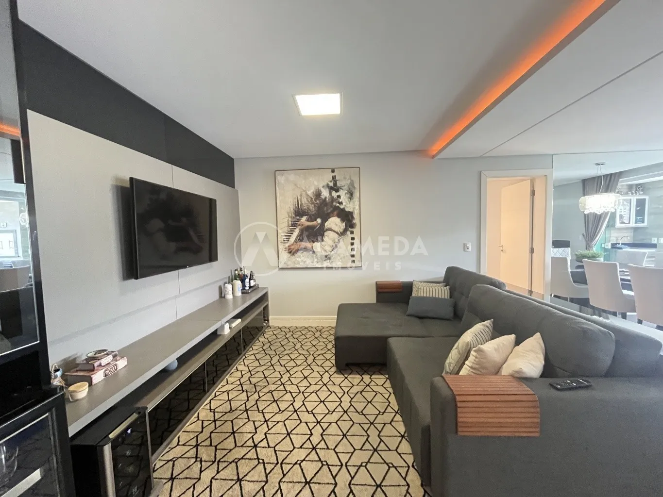 APARTAMENTO MOBILIADO A VENDA NO VICTOR KONDER EM BLUMENAU! — foto 2
