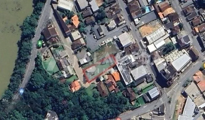 TERRENO A VENDA NO CENTRO DE INDAIAL! — foto 3