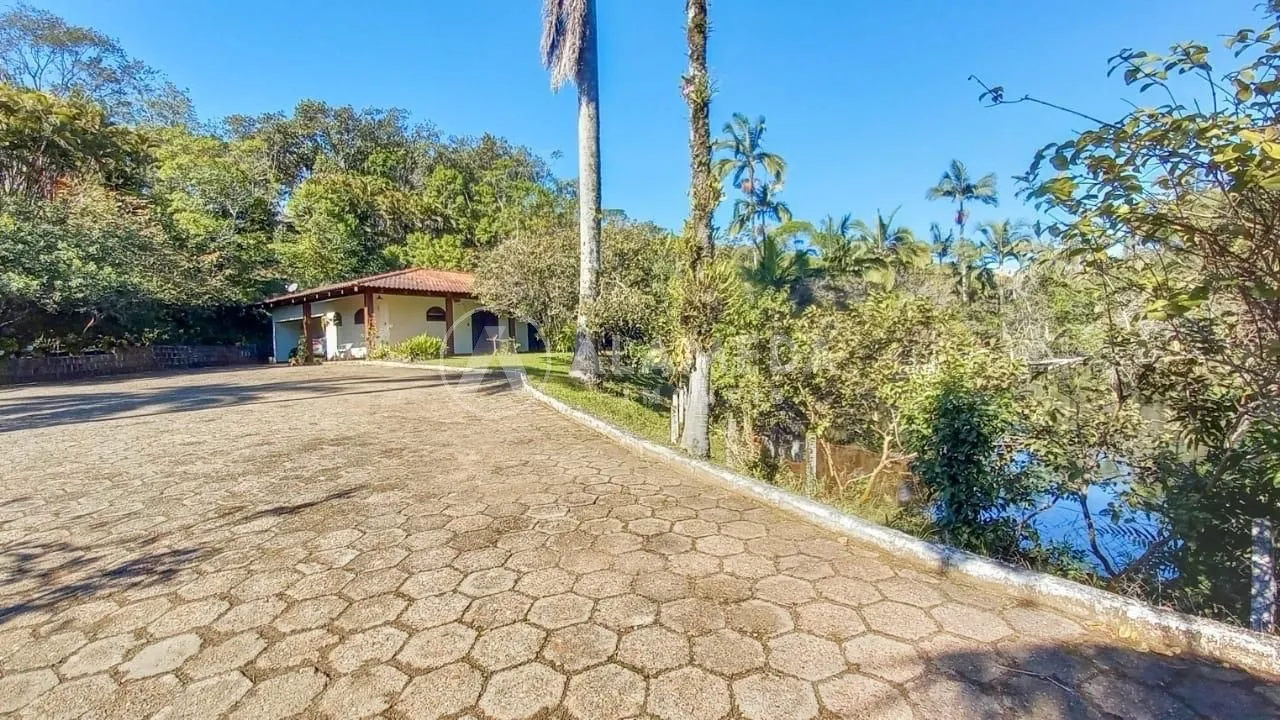 CASA À VENDA NO BAIRRO CARIJÓS EM INDAIAL! — foto 2