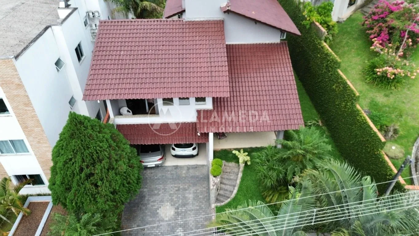 CASA A VENDA NO BAIRRO VELHA — foto 2