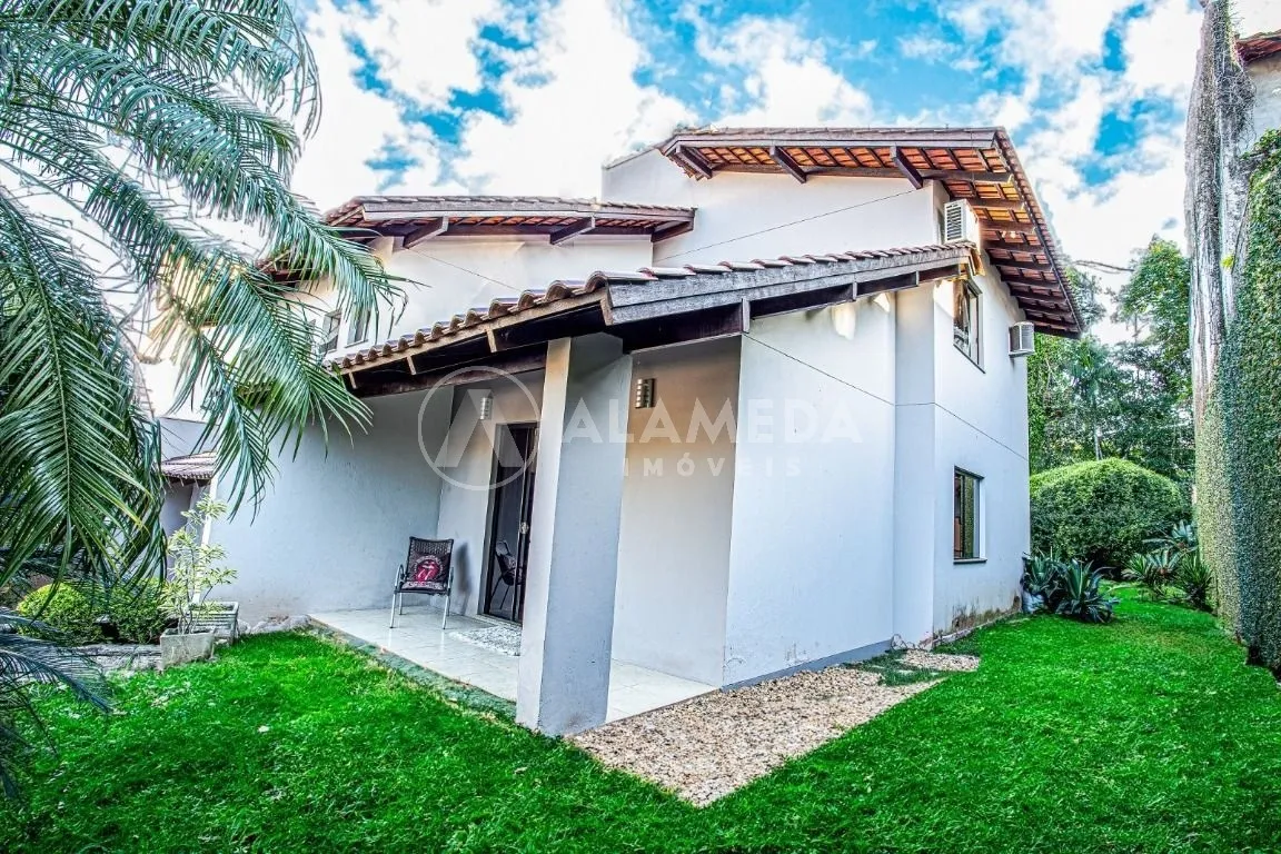 CASA A VENDA NO BAIRRO VELHA — foto 4