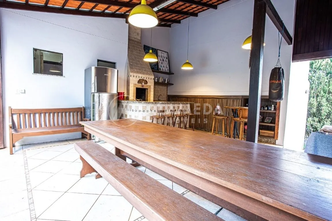 CASA A VENDA NO BAIRRO VELHA — foto 7