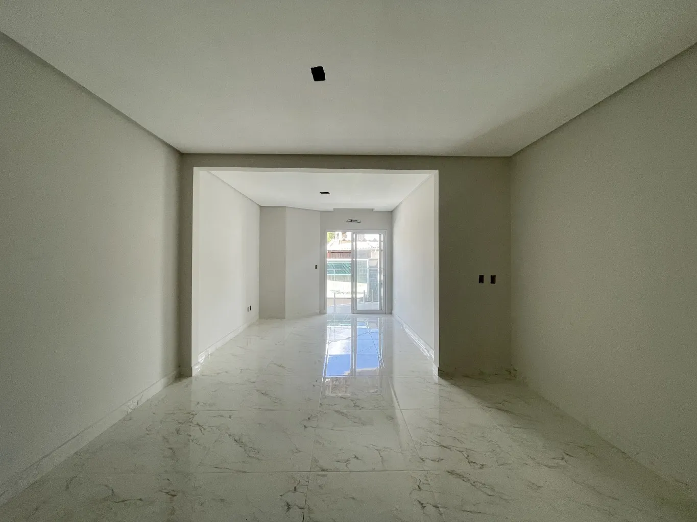 CASA À VENDA NO BAIRRO TRIBESS — foto 6