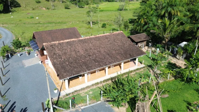 Sítio com 9.517,00m de área, com casa de alvenaria, no bairro Fidélis em Blumenau! — foto 3