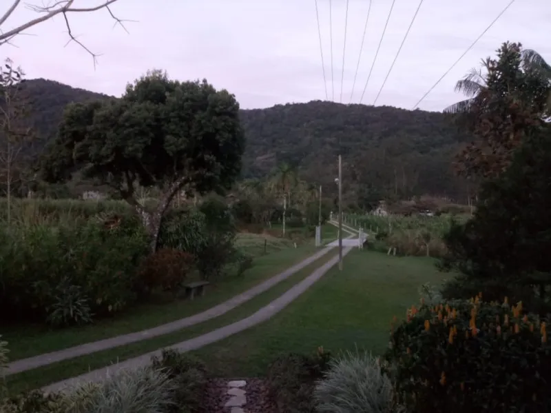 Belíssimo Sítio em Pomerode, Vale do Selke com área de 93.685 metros quadrados, com casa de alvenaria e rancho, 2 lagoas, área de pastagem . — foto 4
