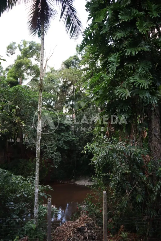 Casa em estilo enxaimel com dois lotes de terreno. — foto 4