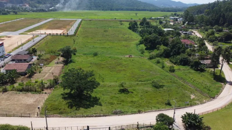 Terreno no Município de Gaspar, Belchior Baixo, Zona Industrial com 46.000 metros. - foto 1