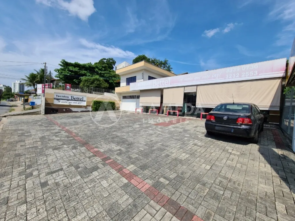 Sala comercial com casa residencial no bairro Itoupava Norte — foto 3