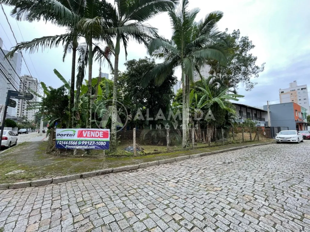 Terreno Bairro da Velha próximo Villa Germânica 330 m frente 13,25m fundo 15,00m laterais 25,50m ZONA COMERCIAL 2 (ZC2) — foto 2