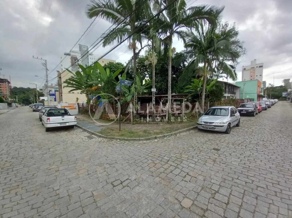 Terreno Bairro da Velha próximo Villa Germânica 330 m frente 13,25m fundo 15,00m laterais 25,50m ZONA COMERCIAL 2 (ZC2) — foto 3