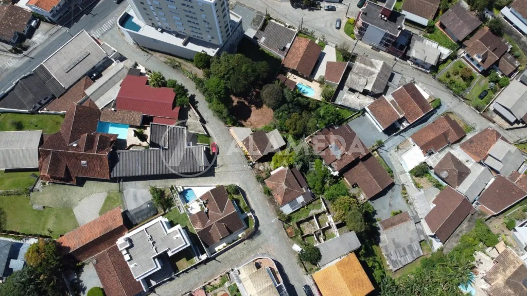 Terreno em Zona Residencial, localizado no centro da cidade. Terreno ZR1 com 17,00 metros de frente e 22,86 metros de lateral. Área total 388,77 m — foto 5