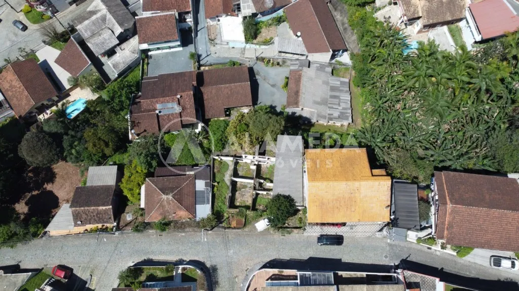 Terreno em Zona Residencial, localizado no centro da cidade. Terreno ZR1 com 17,00 metros de frente e 22,86 metros de lateral. Área total 388,77 m — foto 7