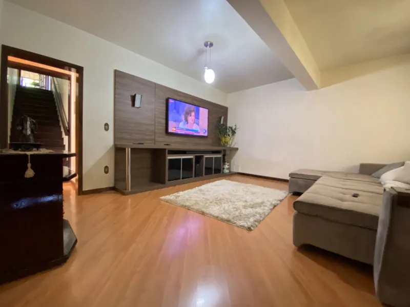 Excelente Casa totalmente mobiliada no bairro Itoupava Central em Blumenau! — foto 2