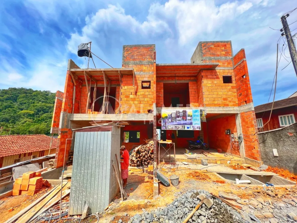 Sobrado Alto Padrão ideal para quem busca espaço, conforto e qualidade para sua família no bairro Água Verde. — foto 7