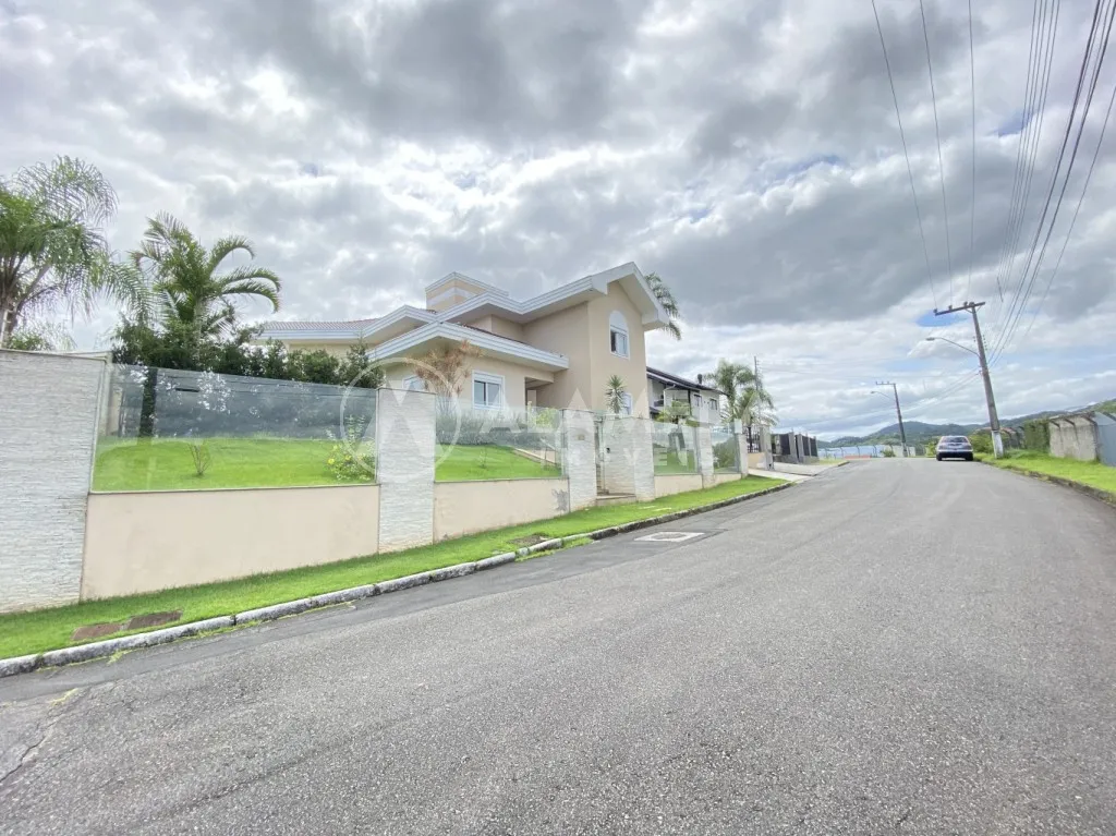 Linda casa no bairro Itoupava Norte em Blumenau! — foto 3