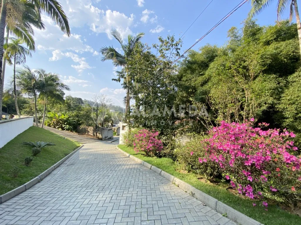 Casa Térrea com amplo terreno, no bairro Badenfurt em Blumenau/SC! — foto 3