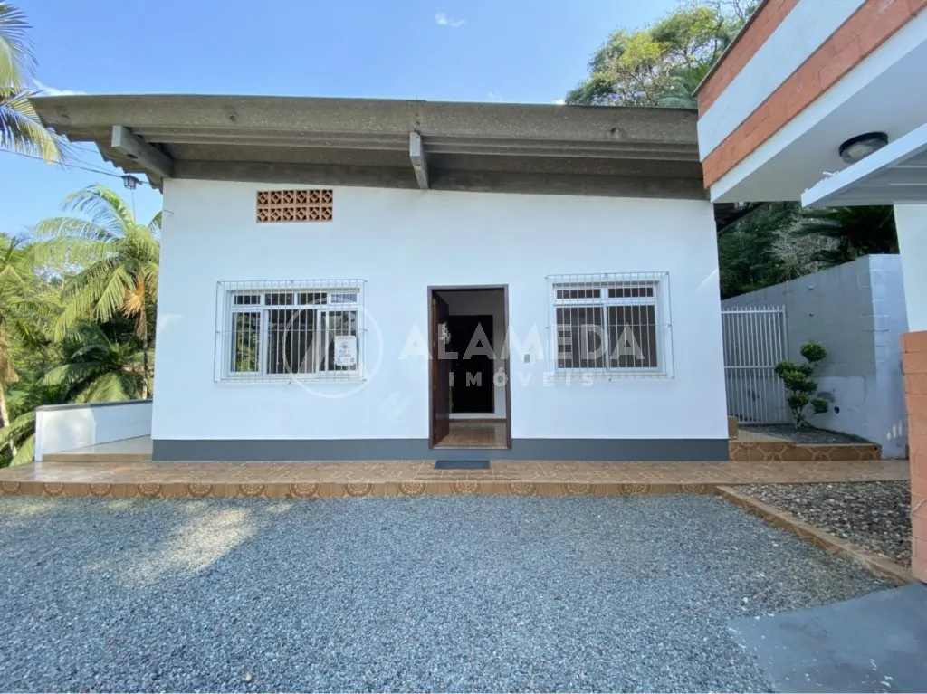 Casa Térrea com amplo terreno, no bairro Badenfurt em Blumenau/SC! — foto 5