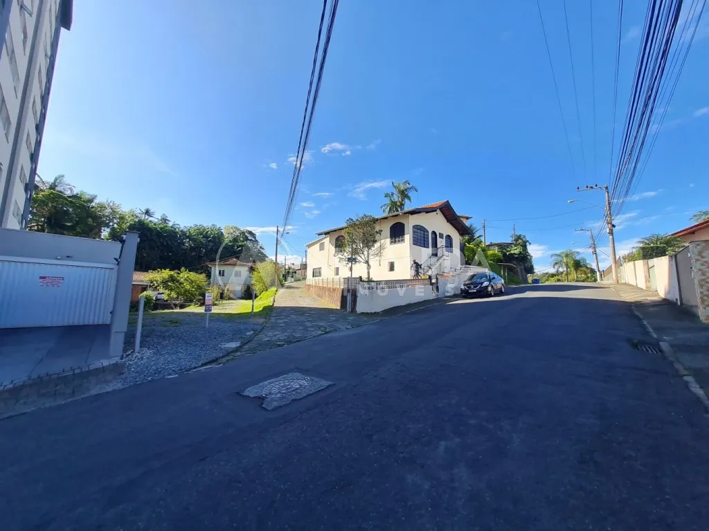 Terreno plano com 1.360,00 m, ZR1 e em ótima localização, no bairro Itoupava Norte, em Blumenau! — foto 2