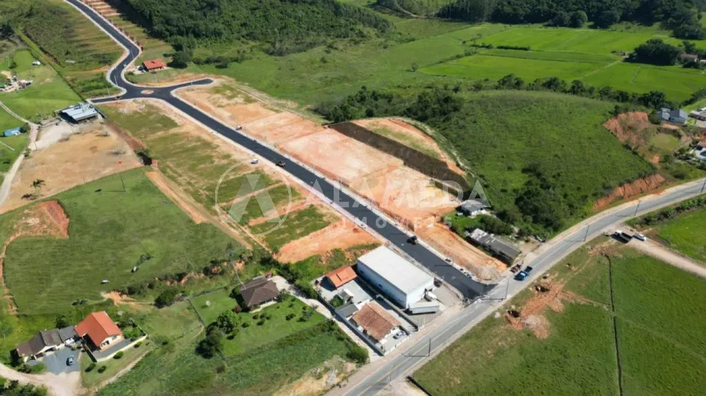 Lotes com financiamento direto com a loteadora, no Loteamento Vento Terral, no bairro Santa Terezinha em Gaspar! - foto 1