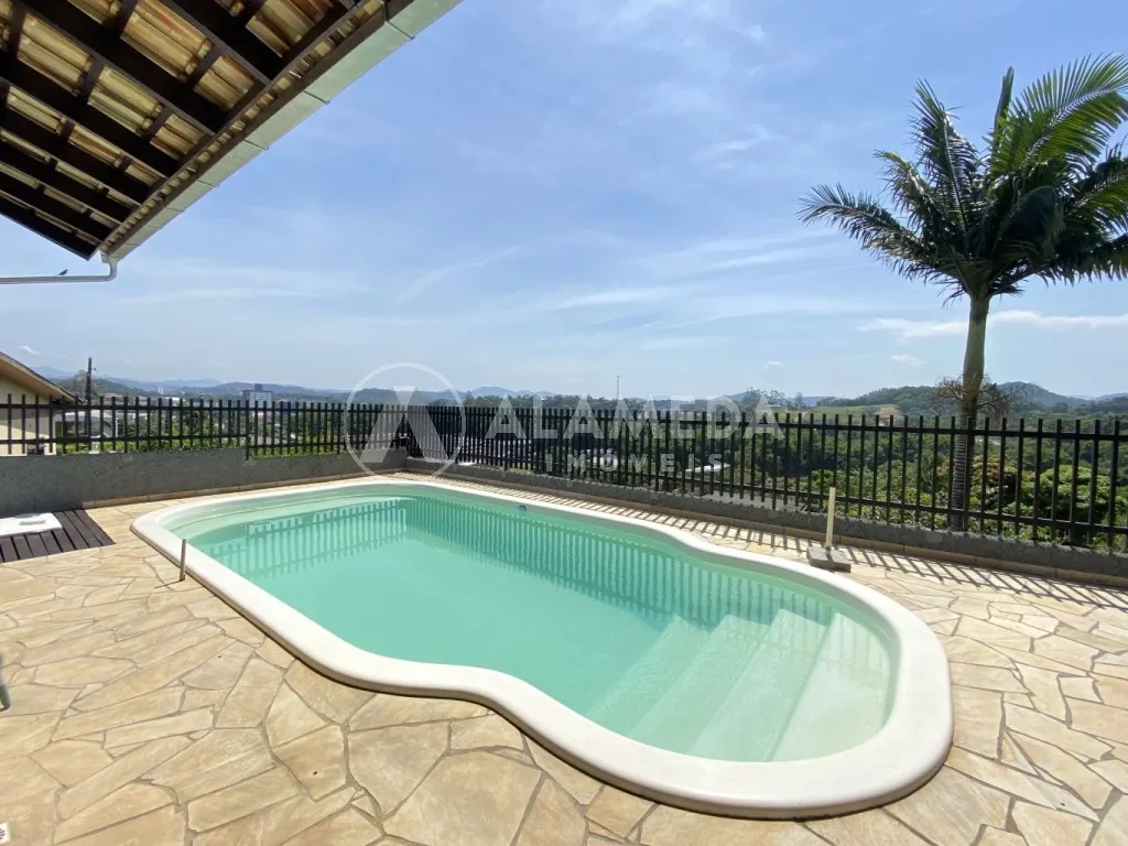 Casa · à venda · 5 quartos · 244.5m² · Itoupava Norte, Blumenau