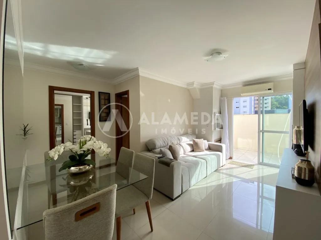 Apartamento totalmente mobiliado, com terraço, no bairro Vila Nova em Blumenau! - foto 1