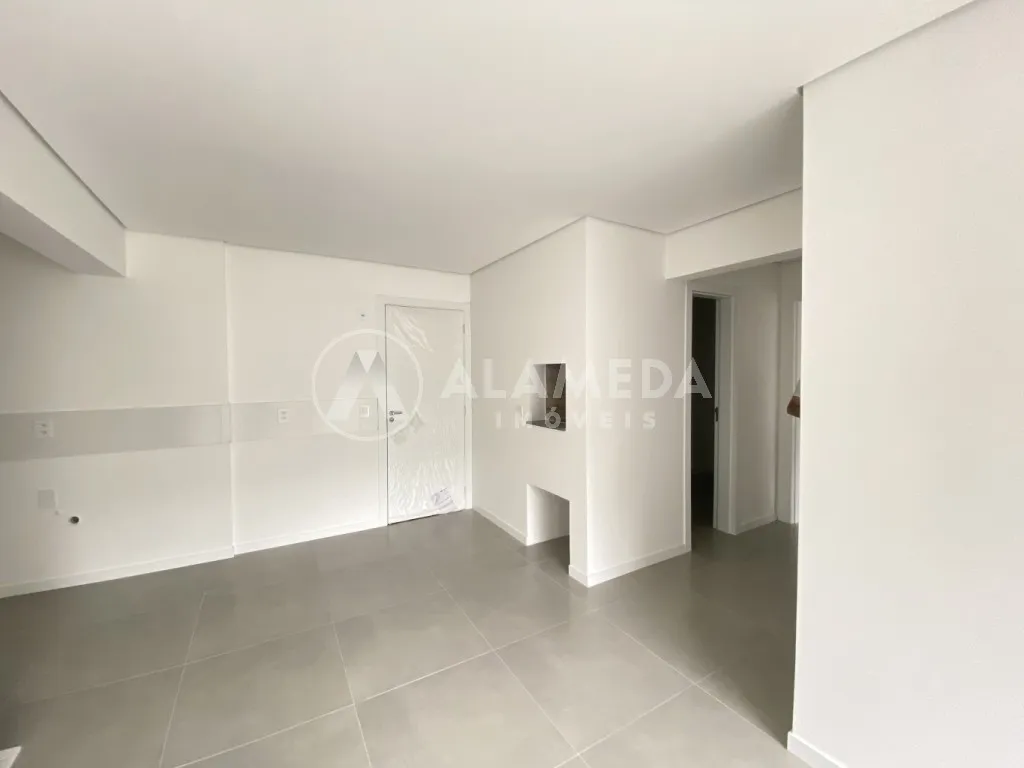 Apartamento com 2 dormitórios, sendo 1 suíte e sacada com churrasqueira, no bairro escola Agrícola em Blumenau! — foto 2