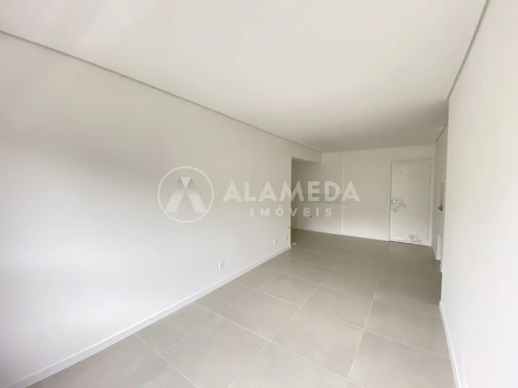 Apartamento com 2 dormitórios, sendo 1 suíte e sacada com churrasqueira, no bairro escola Agrícola em Blumenau! — foto 7