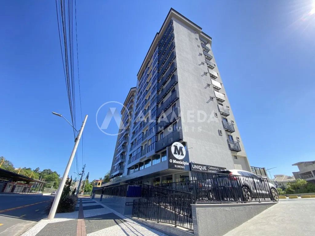 Apartamento com 1 dormitório e 1 vaga de garagem, no Unique Residence, no bairro Centro em Blumenau! - foto 1