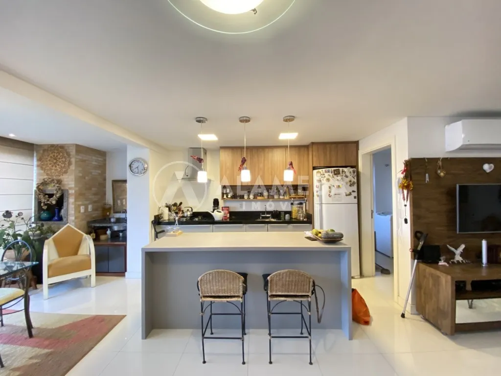 Apartamento semimobiliado, com 2 dormitórios sendo 1 suíte, sacada com churrasqueira e 2 vagas de garagem, próximo a Furb, no bairro Itoupava Seca em Blumenau! — foto 4