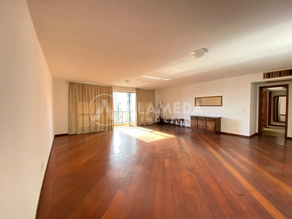 Apartamento semimobiliado com 3 dormitórios sendo 1 suíte, no bairro Centro em Blumenau! — foto 4